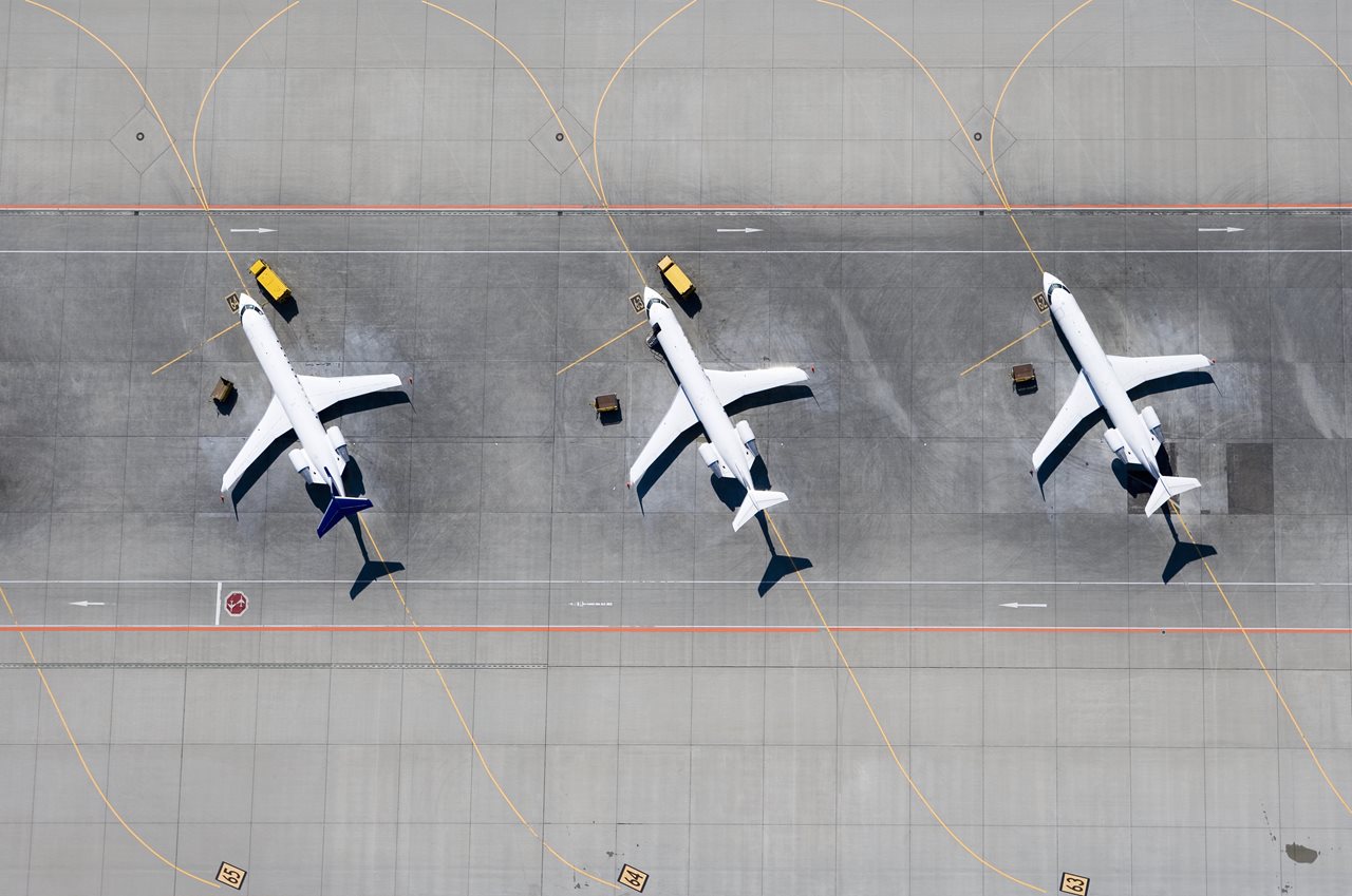 planes at the airport